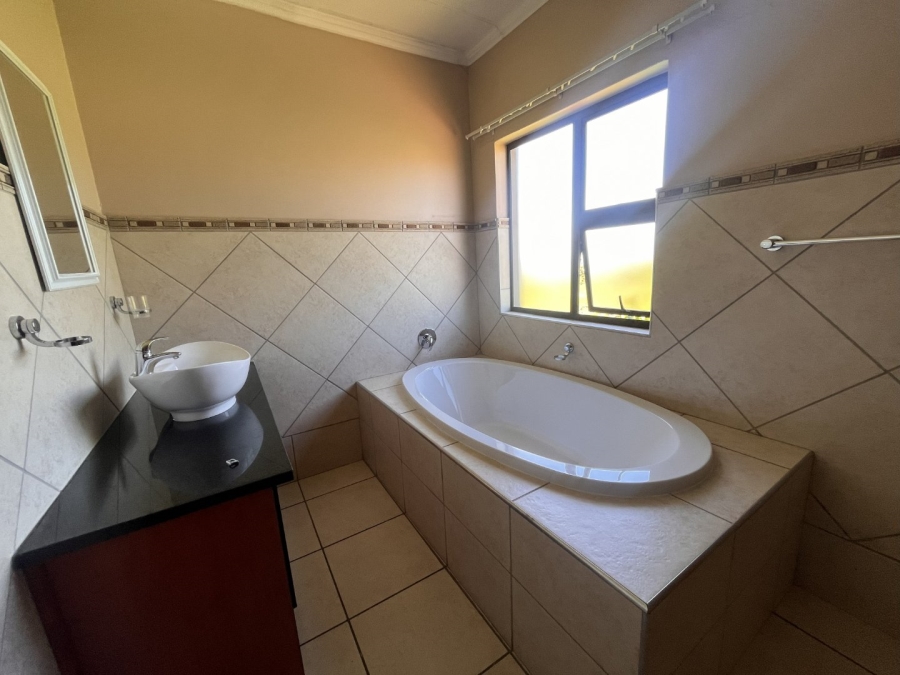 4 Bedroom Property for Sale in Lilyvale Free State